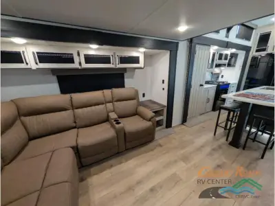 2026 Forest River Puma Vista 423LFT photo 9