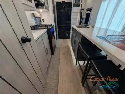 2026 Forest River Puma Vista 423LFT photo 13