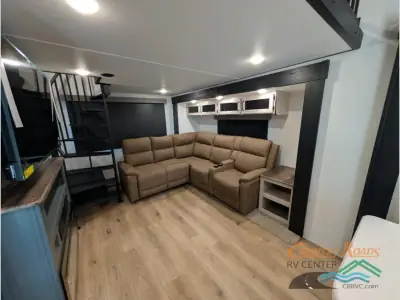 2026 Forest River Puma Vista 423LFT photo 6