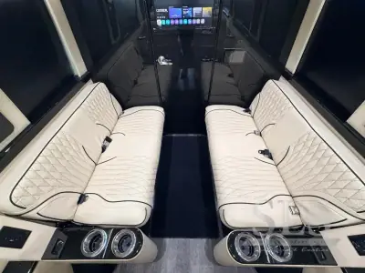 2026 Midwest Automotive Designs Luxe Cruiser D6 photo 32