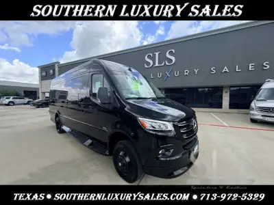 2026 Midwest Automotive Designs Luxe Cruiser D6