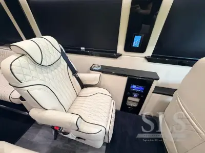 2026 Midwest Automotive Designs Luxe Cruiser D6 photo 26