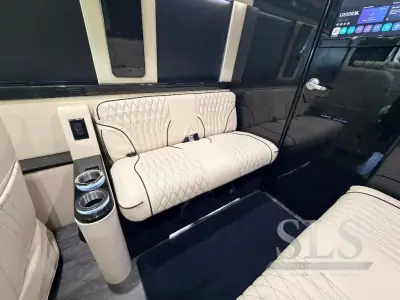2026 Midwest Automotive Designs Luxe Cruiser D6 photo 34