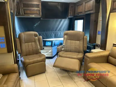 2019 Newmar London Aire photo 10
