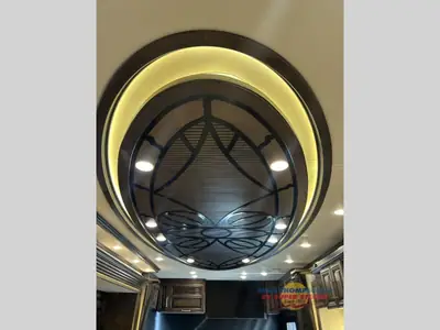 2019 Newmar London Aire photo 25