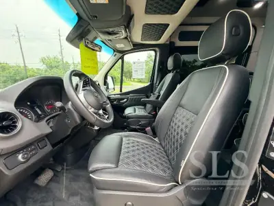 2026 Ogv Luxury Coach V-Cruise 8DBA photo 13