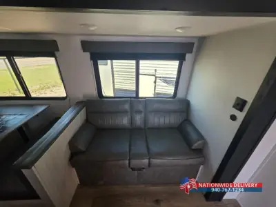 2025 Palomino Puma Camping Edition 283BHCE photo 9