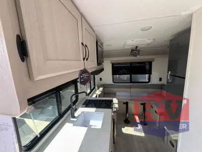 2027 Coachmen Catalina Summit Series 7 154RDX photo 10