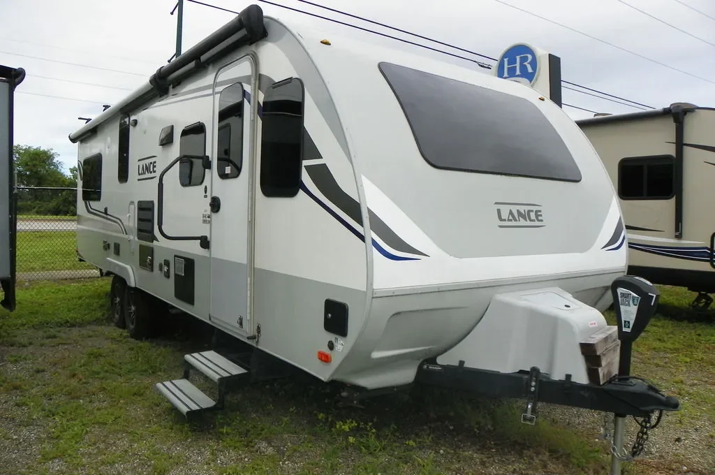 2021 Lance Lance Travel Trailers 2465 exterior