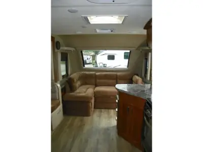 2021 Lance Lance Travel Trailers 2465 photo 23
