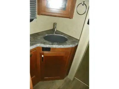 2021 Lance Lance Travel Trailers 2465 photo 17