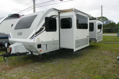 2021 Lance Lance Travel Trailers 2465 photo 8