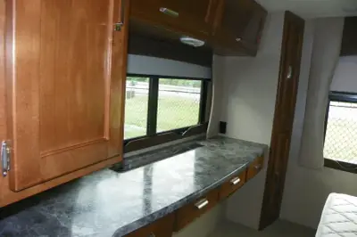 2021 Lance Lance Travel Trailers 2465 photo 19