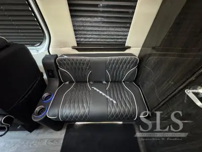 2026 Midwest Automotive Designs Luxe Cruiser D4 AWD photo 23