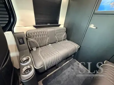 2026 Midwest Automotive Designs Luxe Cruiser D4 photo 32