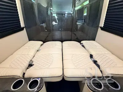 2024 Midwest Automotive Designs Luxe Cruiser D4 photo 30
