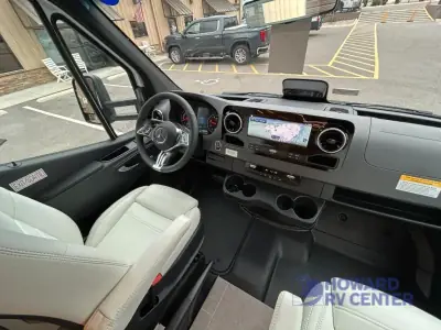 2026 Leisure Travel Unity U24MBL photo 11