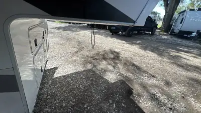 2021 Crossroads Redwood Fifth Wheel RW3981FK photo 43