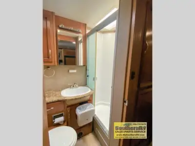 2016 Fleetwood Flair 29T photo 14