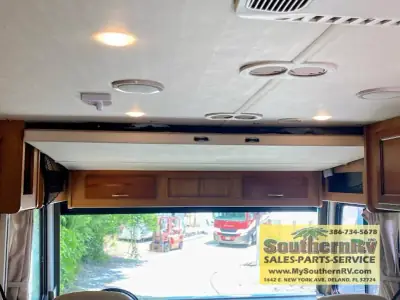 2016 Fleetwood Flair 29T photo 6