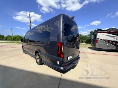2025 Ogv Luxury Coach V-Sport 11RB7 photo 6