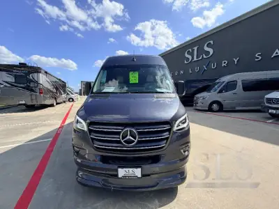 2025 Ogv Luxury Coach V-Sport 11RB7 photo 9