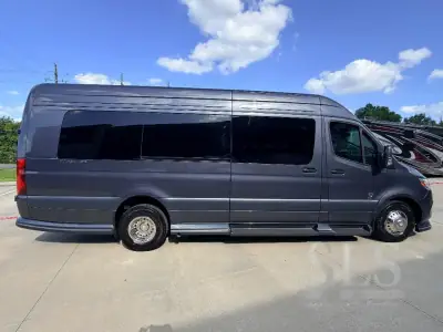 2025 Ogv Luxury Coach V-Sport 11RB7 photo 2