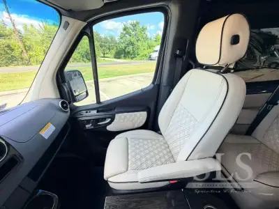 2025 Ogv Luxury Coach V-Sport 11RB7 photo 18