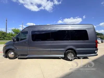 2025 Ogv Luxury Coach V-Sport 11RB7 photo 7