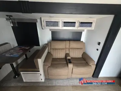 2025 Palomino Puma 32BHFS photo 20