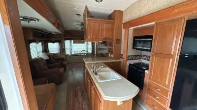 2006 Grand Junction By Dutchmen Fifth Wheel 34QRL photo 12