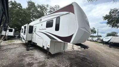 2006 Grand Junction By Dutchmen Fifth Wheel 34QRL photo 2