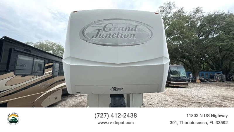 2006 Grand Junction By Dutchmen Fifth Wheel 34QRL exterior