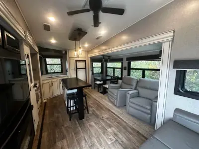 2019 Jayco EAGLE 319MLOK photo 7