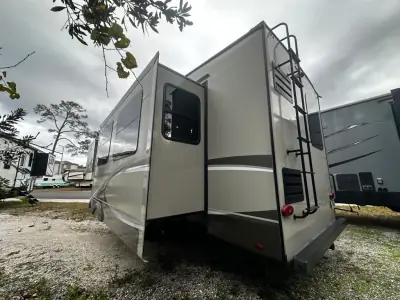 2019 Jayco EAGLE 319MLOK photo 4