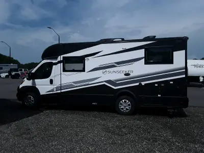 2026 Forest River FOREST RIVER SUNSEEKER 2030RP photo 19