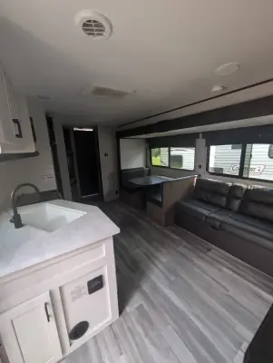 2024 Jayco Jay Flight 261BHS photo 5
