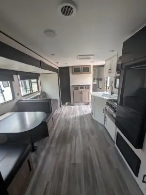 2024 Jayco Jay Flight 261BHS photo 8