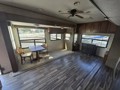 2015 Highland Ridge Open Range Roamer RF348RLS photo 9