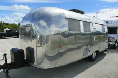 1959 Airstream AIRSTREAM FLYING CLOUD 22 photo 2