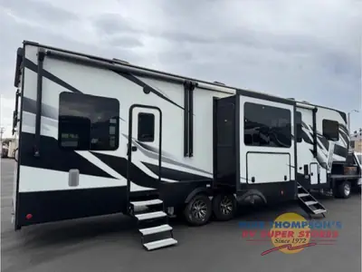 2022 Dutchmen RV Voltage photo 4