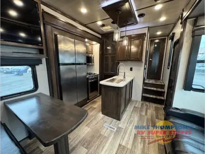 2022 Dutchmen RV Voltage photo 7