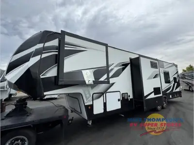 2022 Dutchmen RV Voltage photo 2