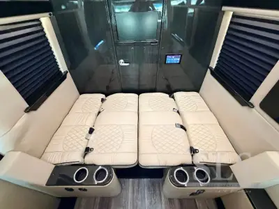 2024 Midwest Automotive Designs Luxe Cruiser D4 photo 27