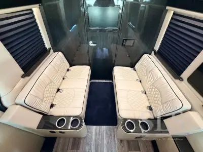 2024 Midwest Automotive Designs Luxe Cruiser D4 photo 25