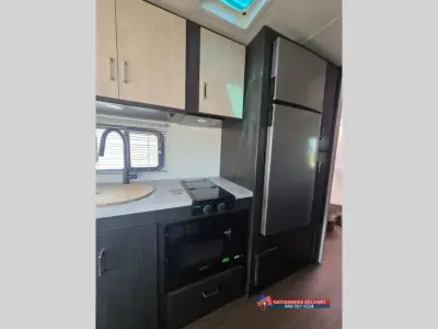 2027 Winnebago Sunflyer 22RS photo 13