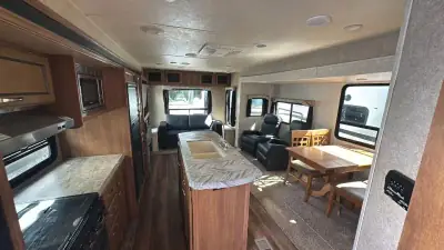 2018 Coachmen Catalina Legacy 293RLDS photo 9