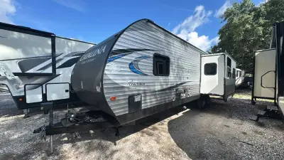 2018 Coachmen Catalina Legacy 293RLDS photo 3
