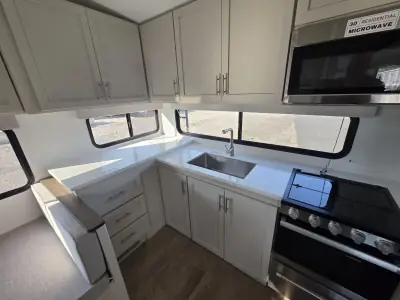 2027 Alliance Avenue All-Access 23ML photo 12