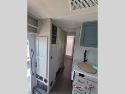2027 Winnebago SUNFLYER 26FE photo 9